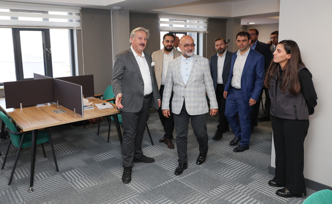 MELİKGAZİ BELEDİYESİ, 3 HİZMETİ BİR YERDE TOPLADI