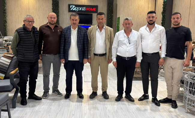 BAŞKAN HALİT TAŞYAPAN’DAN MOBİLYA FUARINA DESTEK ZİYARETİ