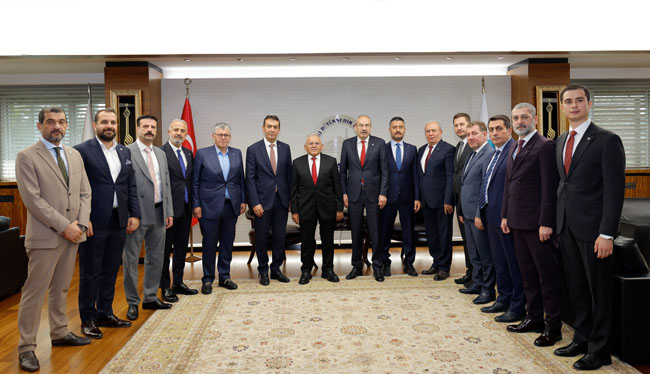 BAŞKAN BÜYÜKKILIÇ, GÜVEN TAZELEYEN GÜLSOY VE BÜYÜKSİMİTCİ’Yİ KABUL ETTİ