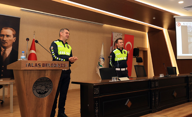TALAS'TA EMNİYET KEMERİ HAYAT KURTARDI!