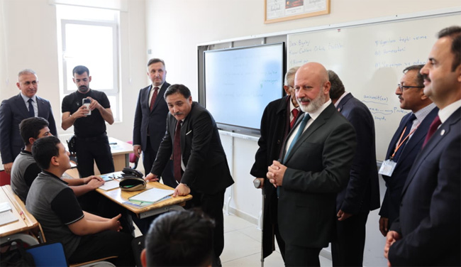 BAŞKAN ÇOLAKBAYRAKDAR: “KAYSERİ’MİZİN GELECEĞİ İÇİN YÜKSEK STANDARTLARDA OKULLAR YAPIYORUZ”