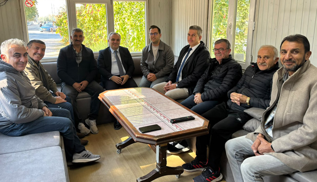 Rektör Prof. Dr. Altun, Kampüsü Gezerek Öğrenci ve Esnafla Sohbet Etti