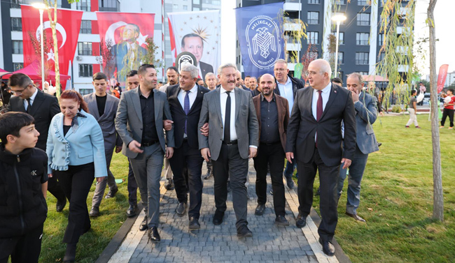 MELİKGAZİ BELEDİYESİ FIRAT YILMAZ ÇAKIROĞLU PARKI AÇILDI