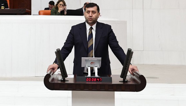 BAKİ ERSOY TBMM’DE KONUŞTU: KAYSERİ’YE SPOR YATIRIMI VE EHLİYET AFFI ÇAĞRISI