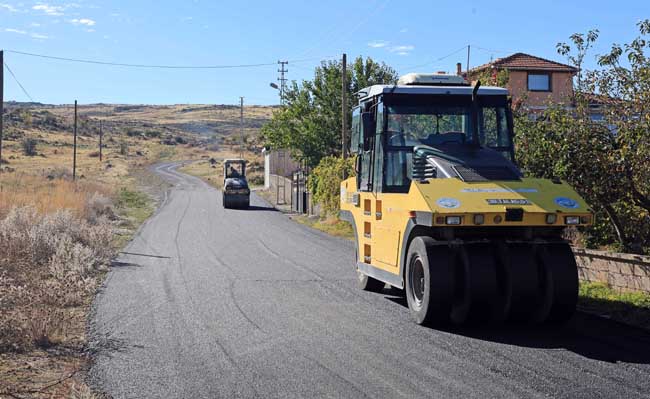 TALAS’IN KIRSALINDA ASFALT ATAĞI