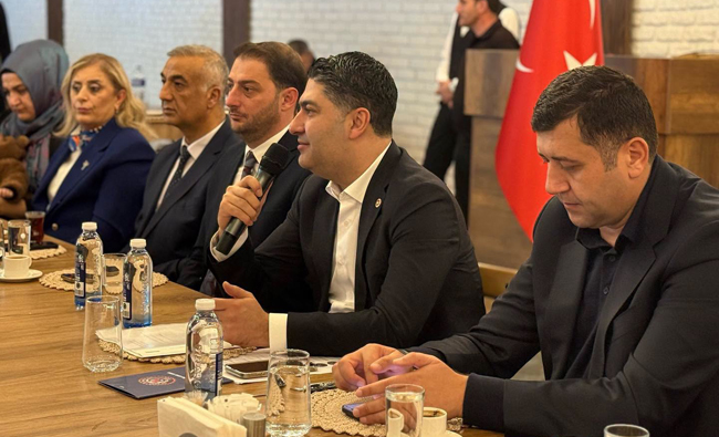 MHP KAYSERİ TEŞKİLATI SAHADA: MUHTARLARLA BULUŞTU, MAHALLELERİN SORUNLARINI DİNLEDİ