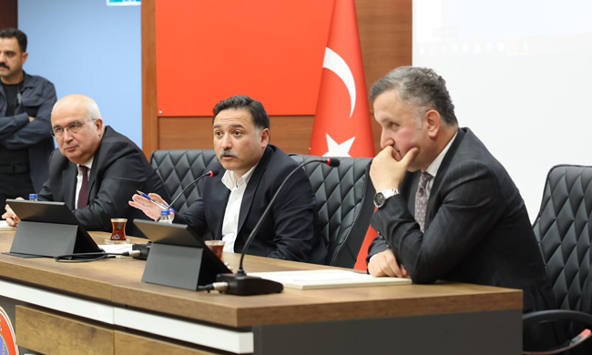 VALİ ÇİÇEK’TEN TEKNOFEST VE TÜBİTAK ŞAMPİYONLARINA TEBRİK