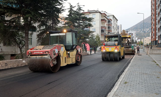 TALAS BAHÇELİEVLER'DE 750 TON SICAK ASFALT