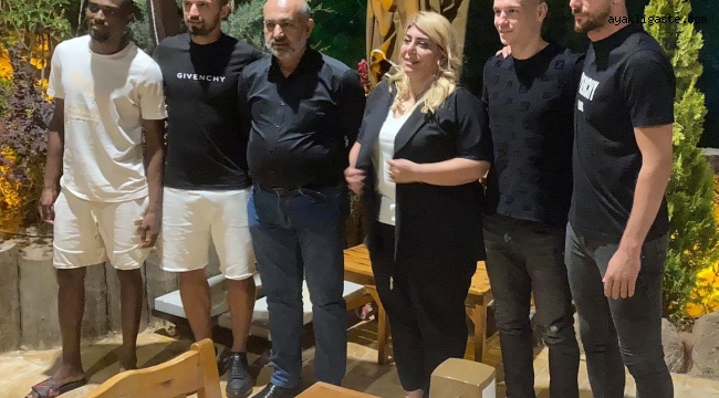 Kayserispor'un takım kaptanı İlhan Parlak oldu