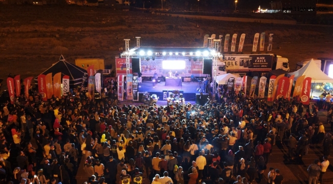 Kayserililer Erciyes'te Zehra konseri ile coştu! 