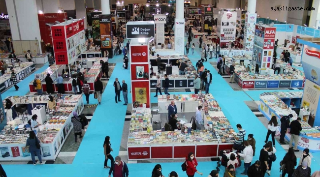 Ankara Kitap Fuarı kapılarını 16'ncı kez yayınevi ve sahaflara açtı