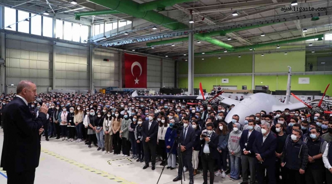Cumhurbaşkanı Erdoğan: "Dünya sizi takip ediyor, ilk 5 demiyor, ilk 3'ün içindesiniz"
