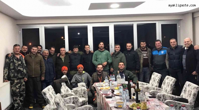 Bulgar avcılar Pınarbaşı'nda 70 domuz avladı