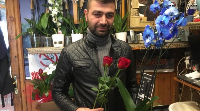 Kayseri'deki çiçekçilerde Öğretmenler Günü yoğunluğu yaşandı