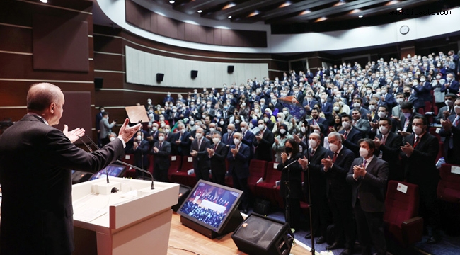 Cumhurbaşkanı Erdoğan: "2023 seçimleri, ülkemizin ve milletimizin kaderi bakımından gerçek anlamda bir yol ayrımını ifade edecektir"