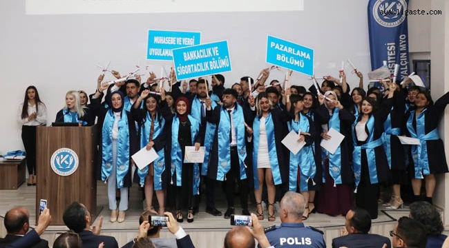  KAYÜ Pınarbaşı MYO'da 2021-2022 Akademik Yılı Mezuniyet Töreni Düzenlendi