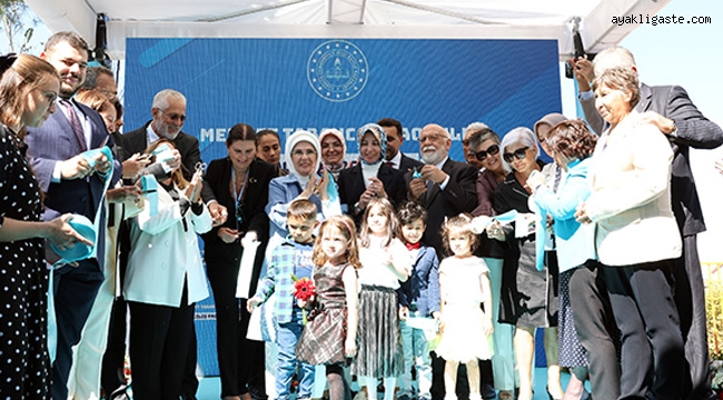 Emine Erdoğan, "Mehmet Tabanca Anaokulu" açılış törenine katıldı