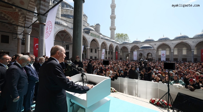 Cumhurbaşkanı Erdoğan, restorasyonu tamamlanan Sultanahmet Camii'nin açılışını yaptı