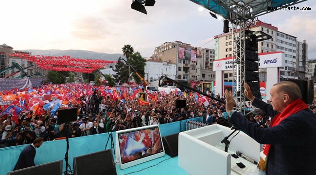 Erdoğan: "Deprem bölgesinin dört bir yanında kalıcı konutların silüetleri yükselmeye başladı"