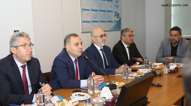 ERÜ Tarafından Erciyes Anadolu Holding'de AR-GE İstişare Toplantısı Düzenlendi 