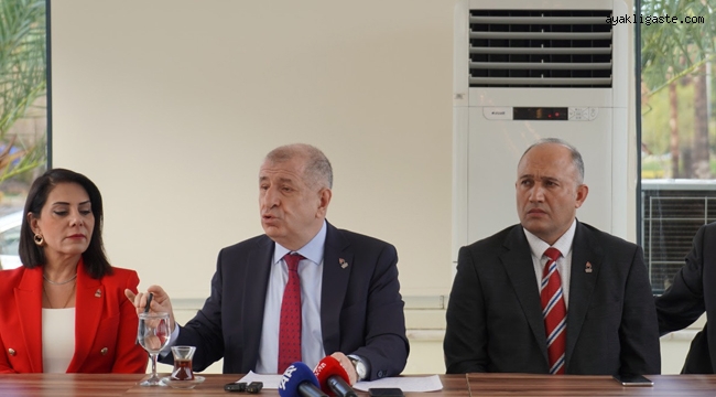 Zafer Partisi Genel Başkanı Prof. Dr. Ümit Özdağ, İskenderun'da basın toplantısı düzenledi