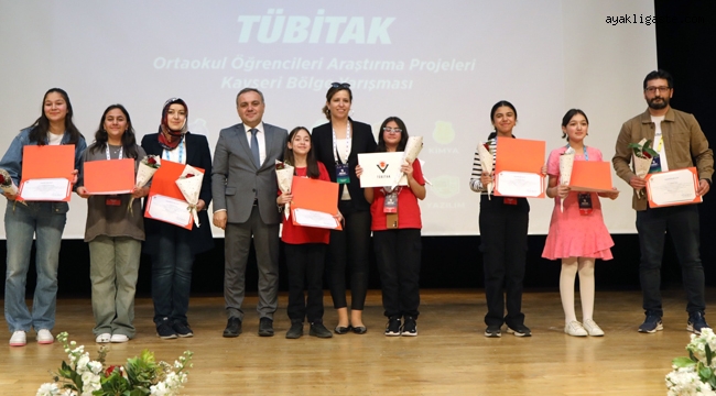 ERÜ'de TÜBİTAK Ortaokul Öğrencileri Araştırma Projeleri Kayseri Bölge Yarışması'nın Ödül Töreni Düzenlendi